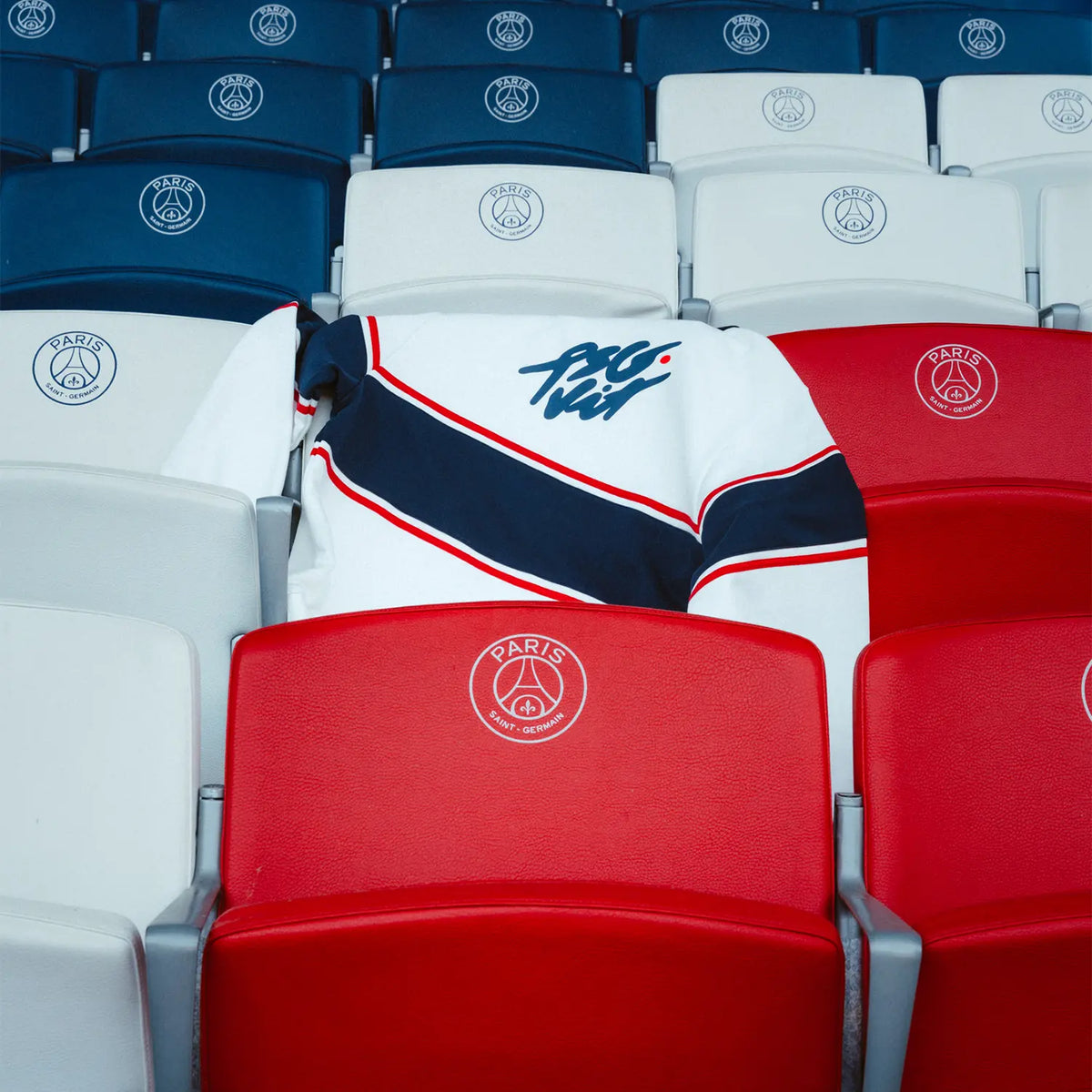 PSG Esport x Vitality White Crewneck