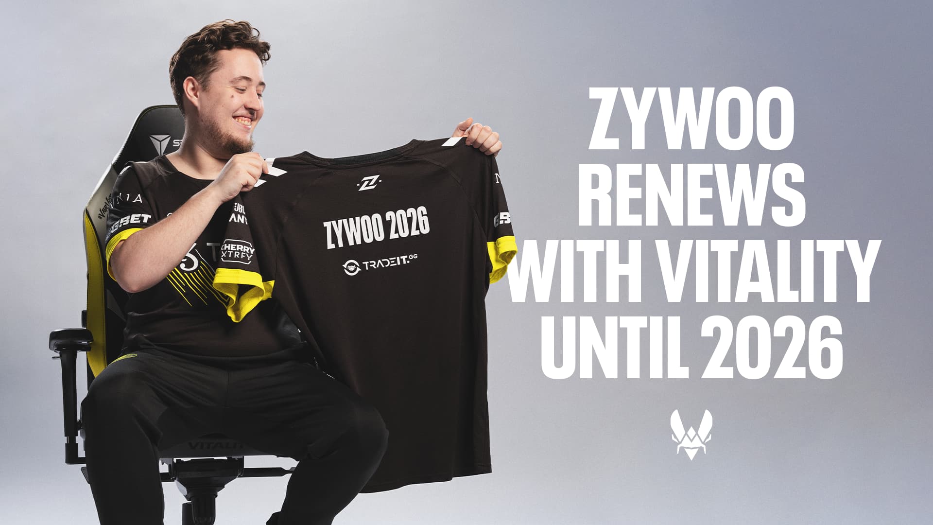 MATHIEU « ZYWOO » HERBAUT, MEILLEUR JOUEUR DU MONDE DE COUNTER-STRIKE, RENOUVELLE SON CONTRAT JUSQU'EN 2026 AVEC TEAM VITALITY