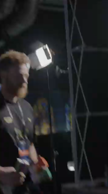Charger la vidéo: 