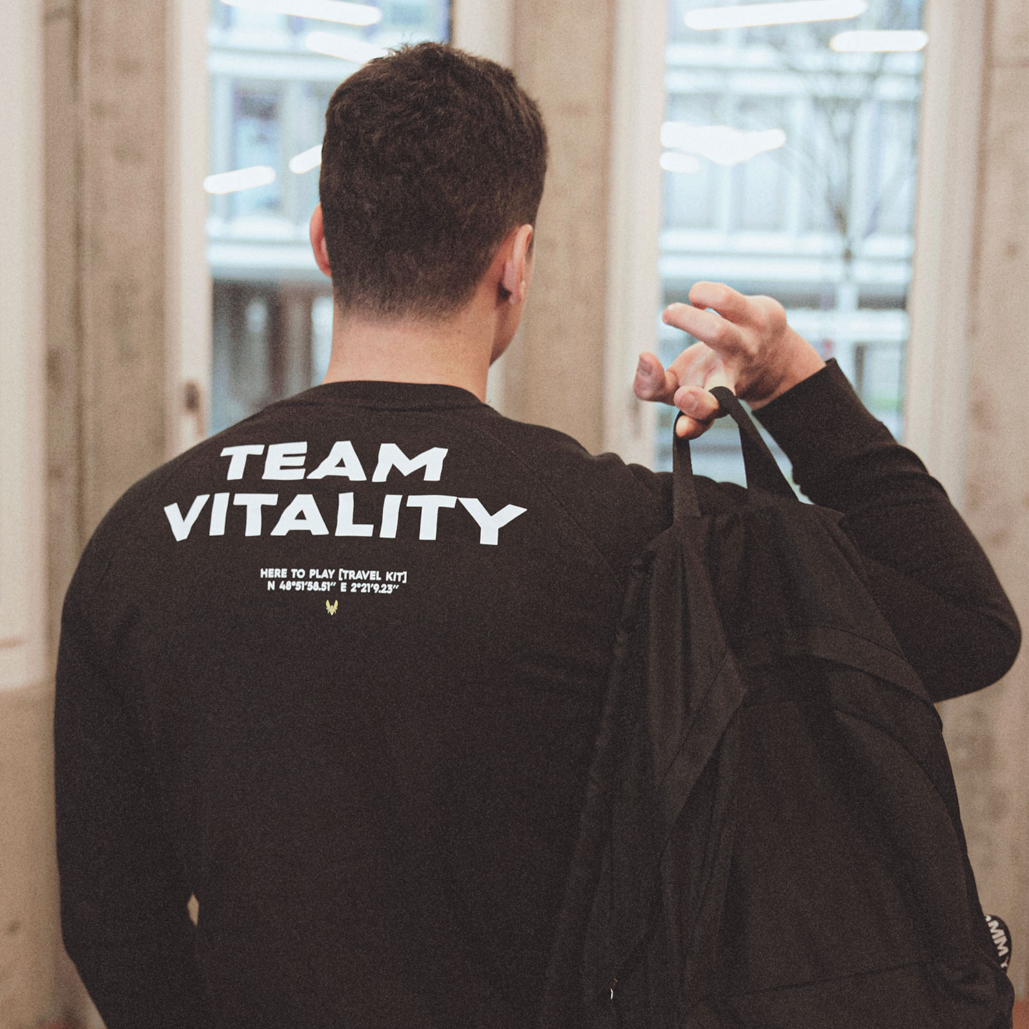 sweatshirt esport travel kit 2025 team vitality écriture au dos