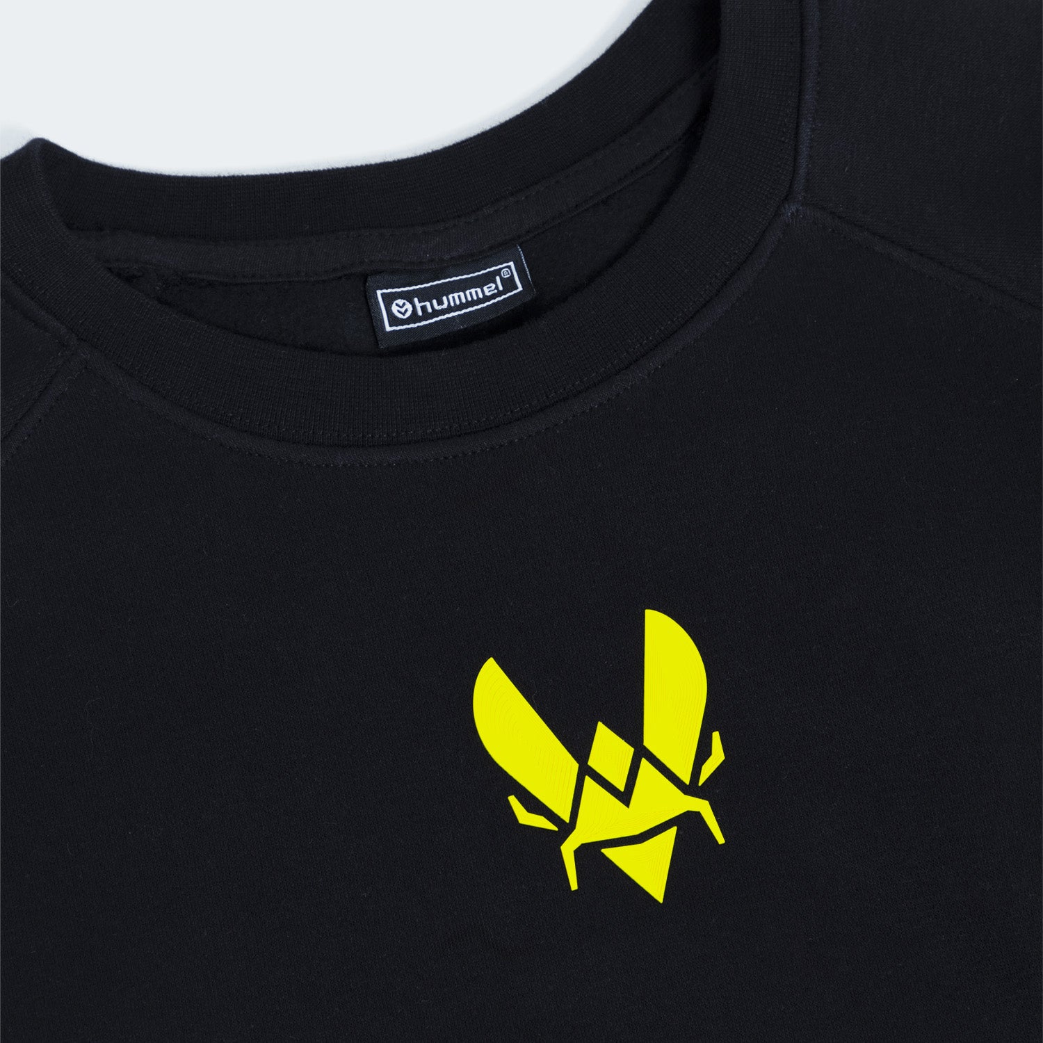 Crewneck Travel kit Vitality noir zoom logo